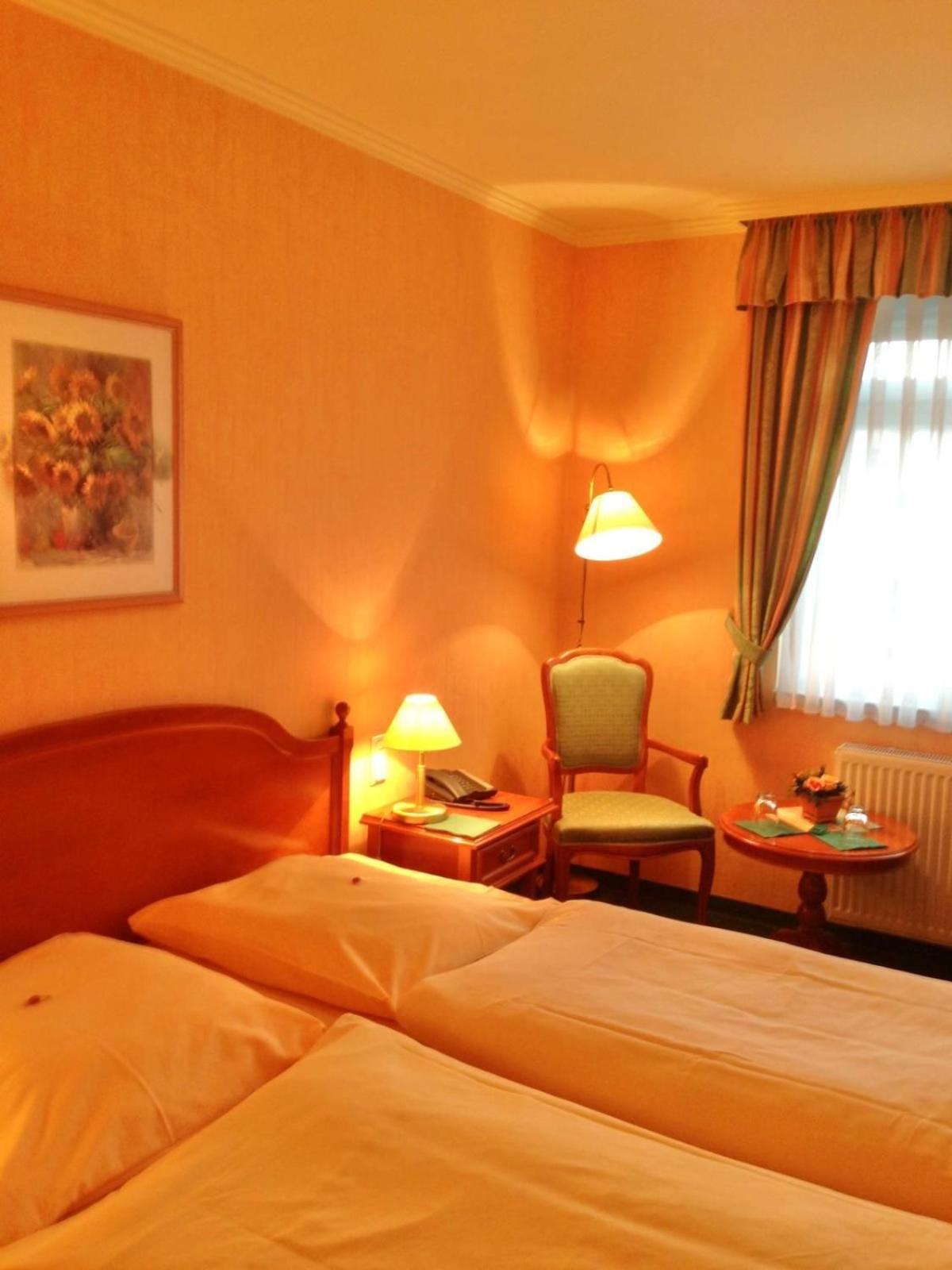 Pension Alter Kutschenbauer Wernigerode Zimmer foto